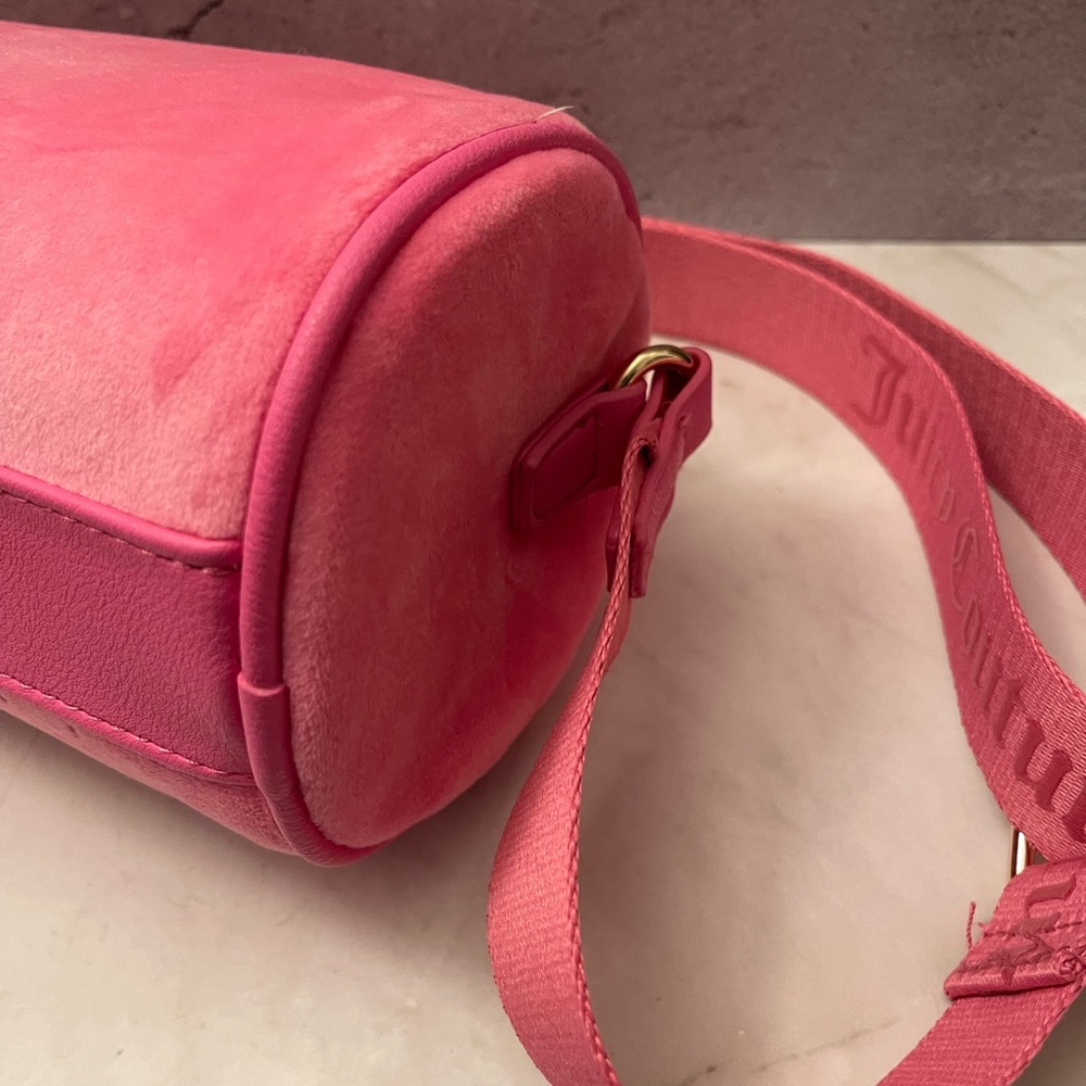 ❌SOLD JUICY COUTURE LET IT SHINE ROLL BAG JUICY PINK  NWOT - Picture 6 of 15